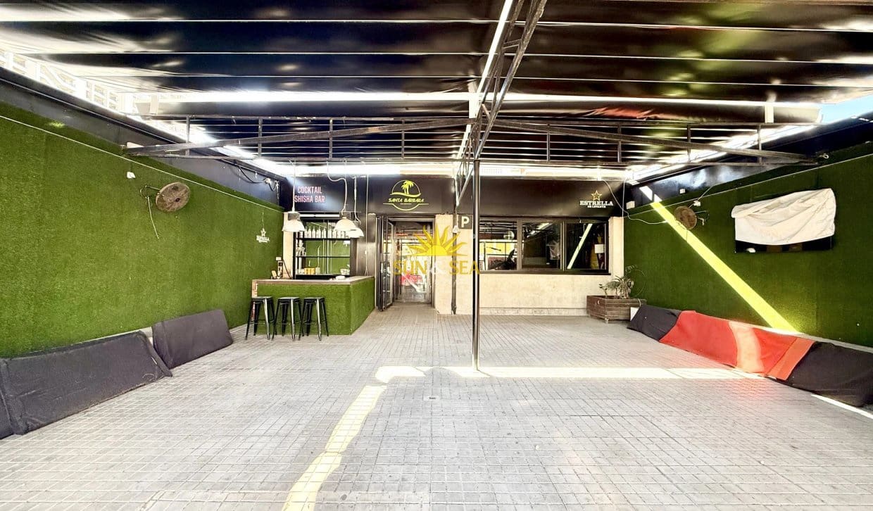 1 sovrum Kommersiell att hyra i Torrevieja med garage - 2 000 € (Ref: 10167447)