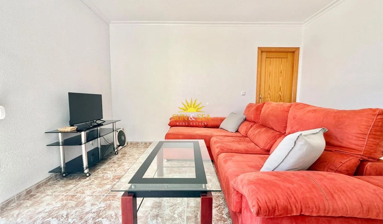Appartement de 2 chambres à louer à Torrevieja - 1 000 € (Ref: 10167540)