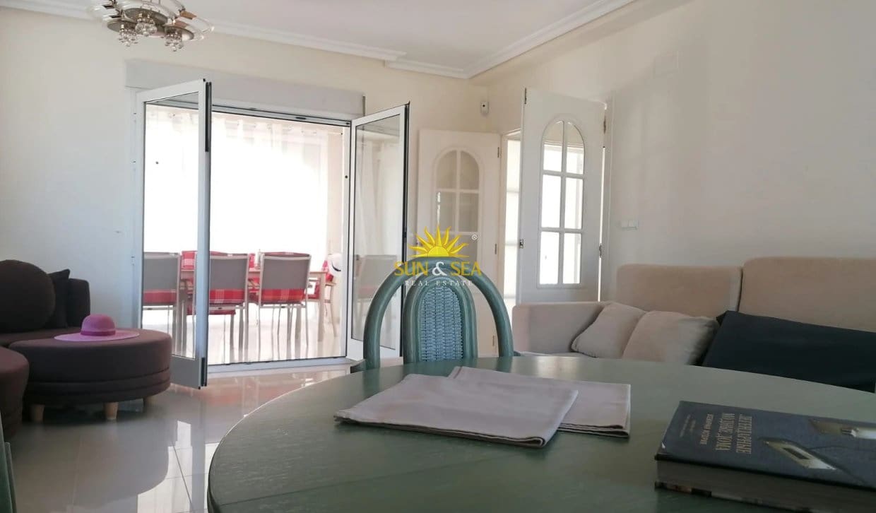 2 bedroom Villa for rent in El Campello with pool garage - € 2,400 (Ref: 10167542)