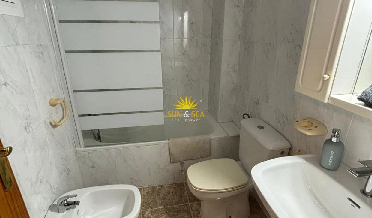 3 bedroom Townhouse for rent in Los Alcazares - € 850 (Ref: 10168842)