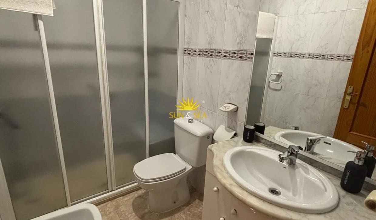 3 bedroom Townhouse for rent in Los Alcazares - € 850 (Ref: 10168842)