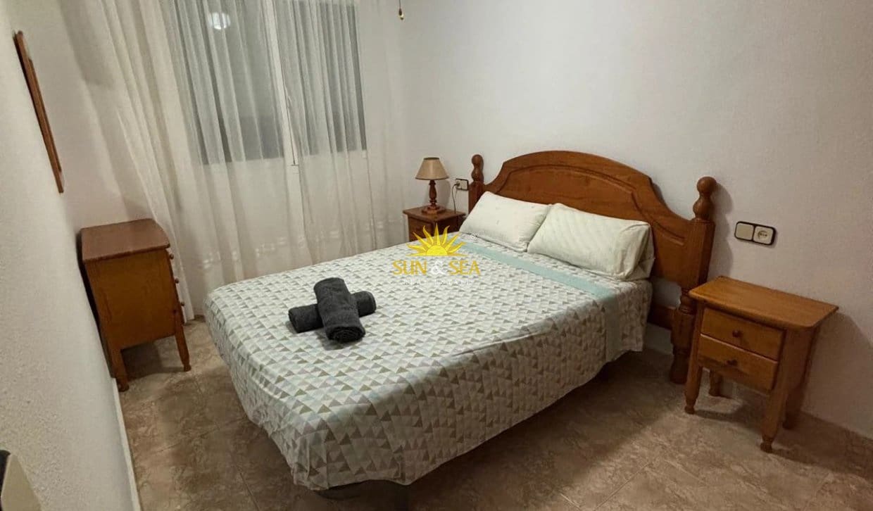 3 bedroom Townhouse for rent in Los Alcazares - € 850 (Ref: 10168842)