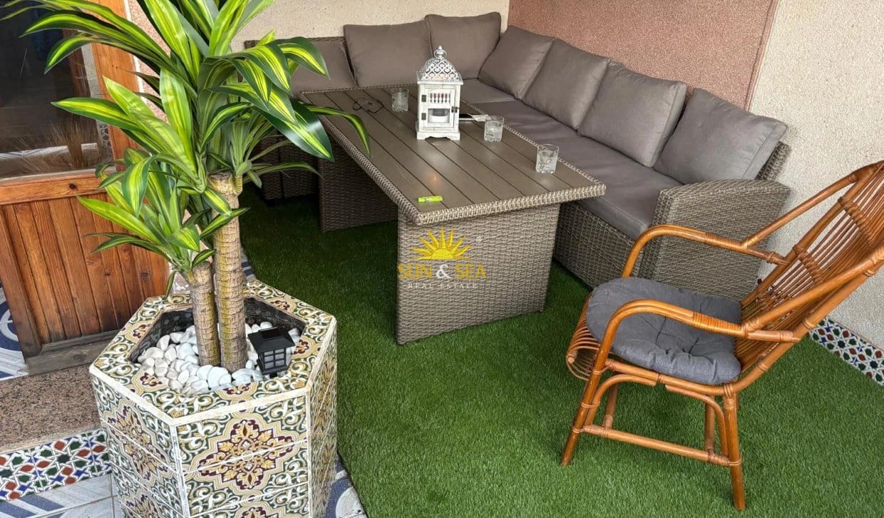 3 bedroom Townhouse for rent in Los Alcazares - € 850 (Ref: 10168842)