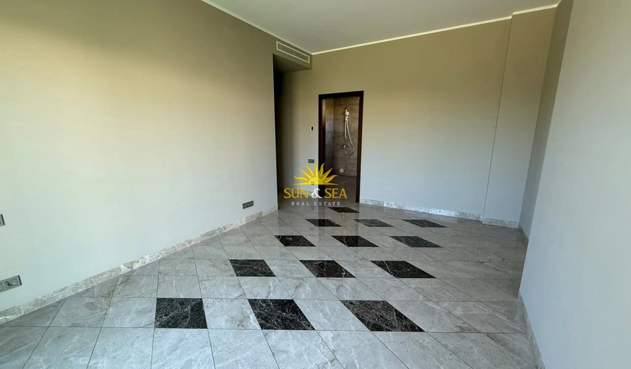 6 bedroom Villa for sale in La Mata with pool garage - € 4,700,000 (Ref: 10169038)