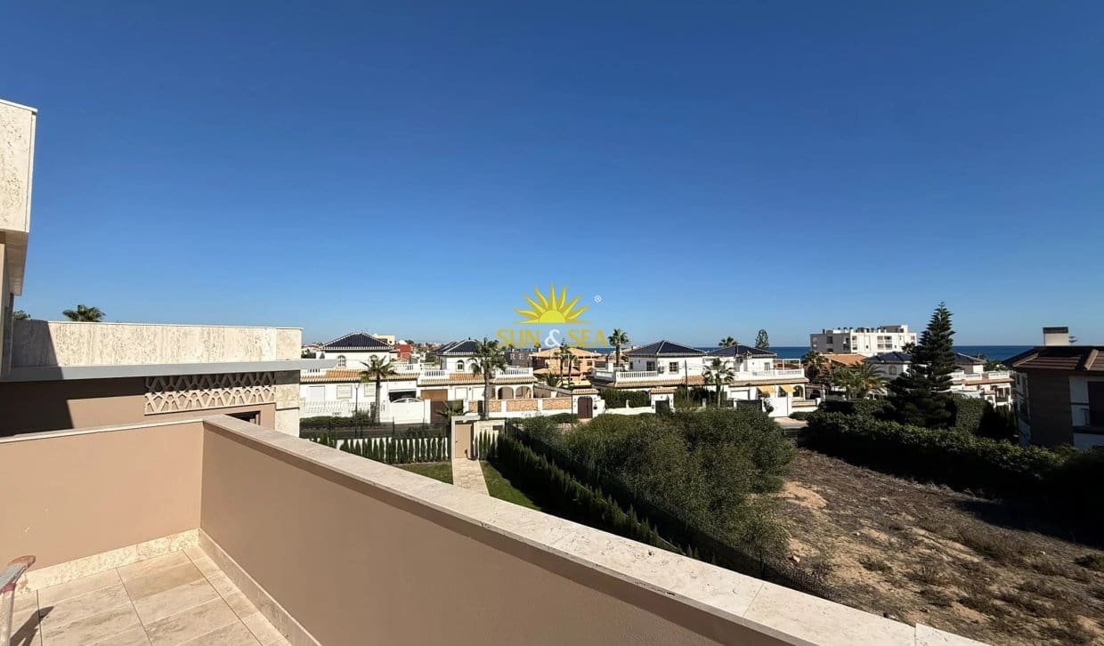 6 bedroom Villa for sale in La Mata with pool garage - € 4,700,000 (Ref: 10169038)