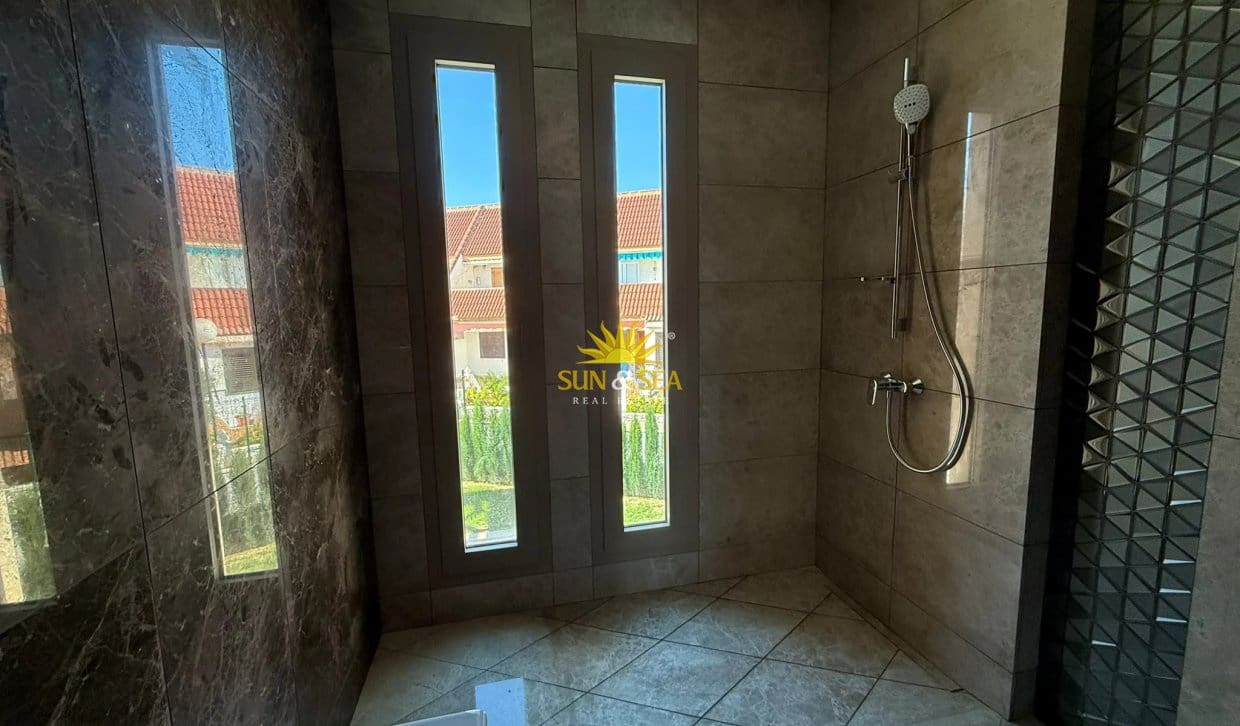 6 bedroom Villa for sale in La Mata with pool garage - € 4,700,000 (Ref: 10169038)