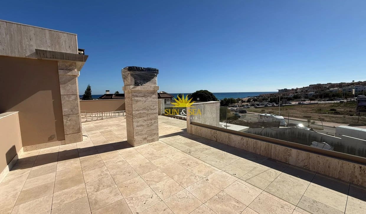 6 bedroom Villa for sale in La Mata with pool garage - € 4,700,000 (Ref: 10169038)