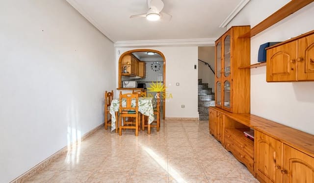 3 slaapkamer Halfvrijstaande villa te huur in Playa Flamenca, Orihuela met zwembad garage - € 1.600 (Ref: 10169334)