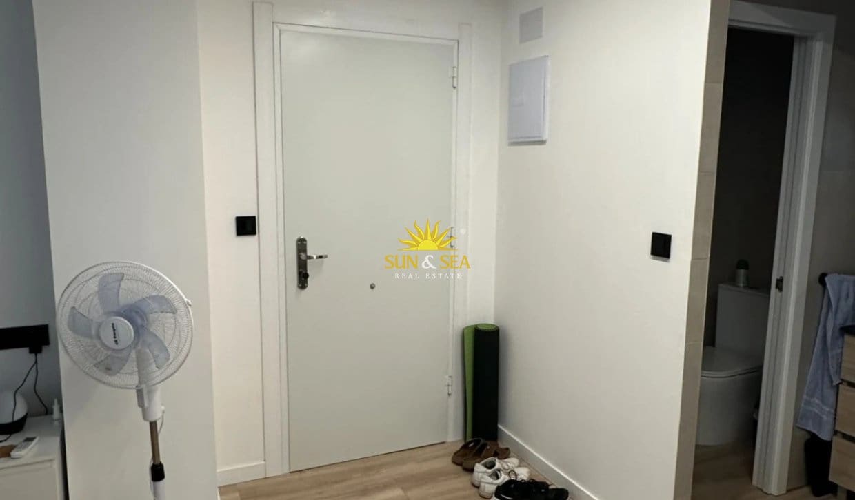 1 Zimmer Studio zu vermieten in Alicante / Alacant Stadt mit Garage - 885 € (Ref: 10169335)