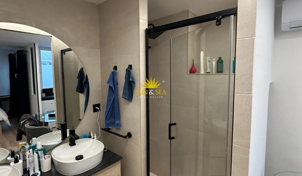 1 Zimmer Studio zu vermieten in Alicante / Alacant Stadt mit Garage - 885 € (Ref: 10169335)