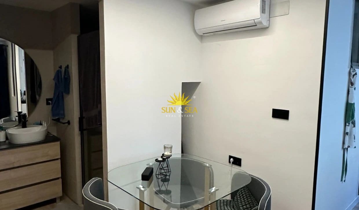 1 Zimmer Studio zu vermieten in Alicante / Alacant Stadt mit Garage - 885 € (Ref: 10169335)