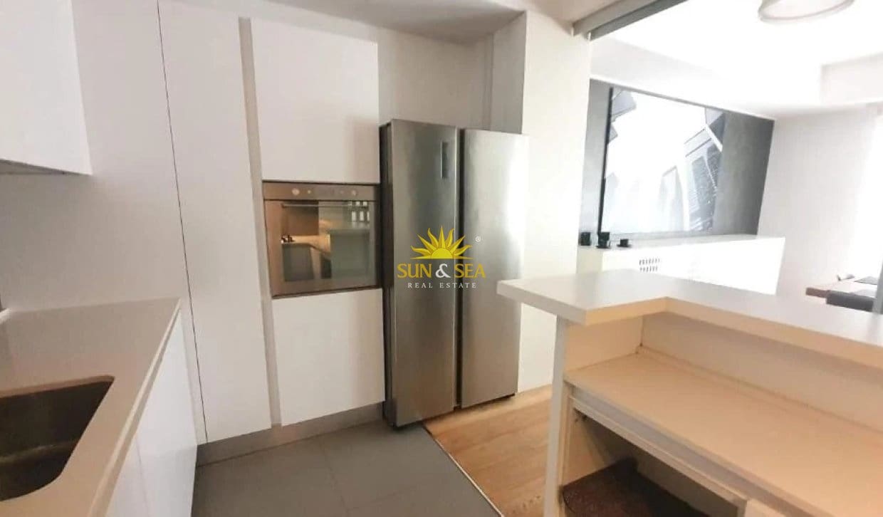 3 quarto Apartamento para arrendar em El Campello com garagem - 850 € (Ref: 10169337)