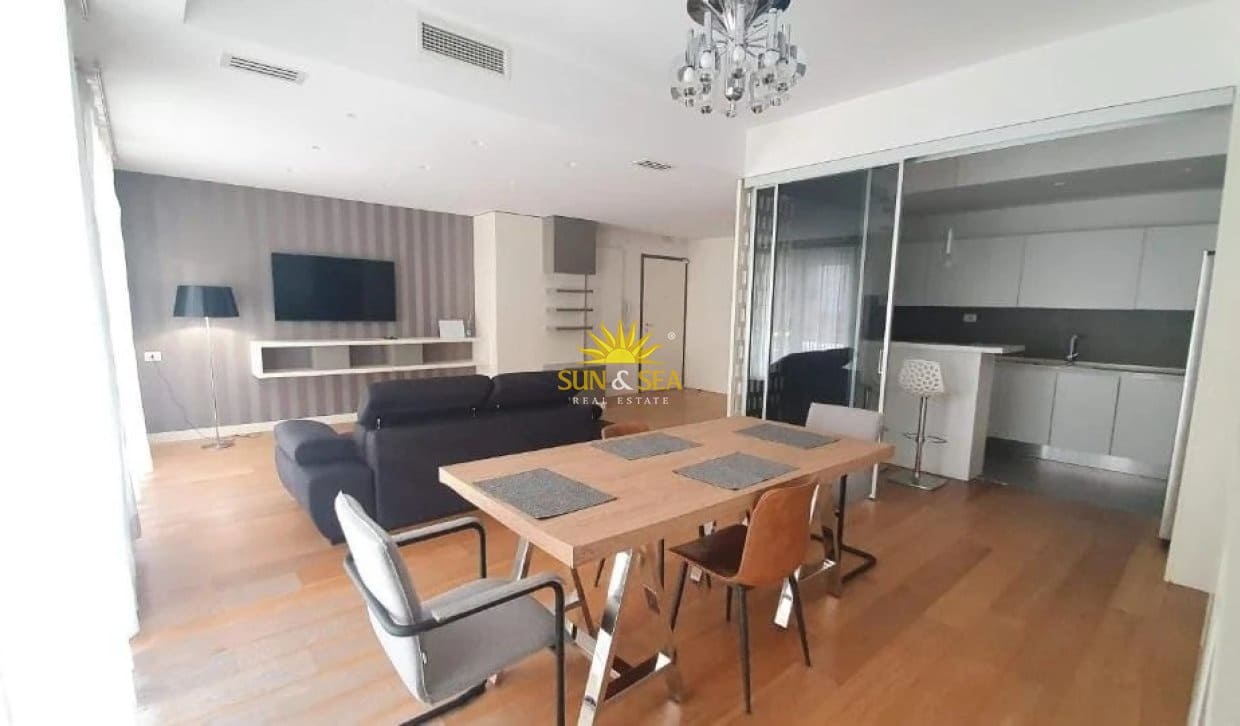 3 quarto Apartamento para arrendar em El Campello com garagem - 850 € (Ref: 10169337)