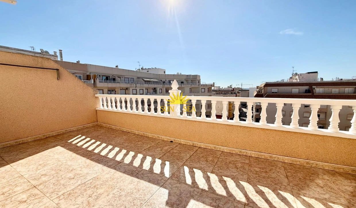 2 sypialnia Apartament na sprzedaż w Torrevieja z basenem garażem - 169 900 € (Ref: 10170245)