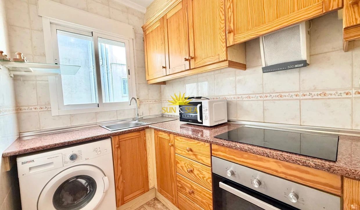 2 sypialnia Apartament na sprzedaż w Torrevieja z basenem garażem - 169 900 € (Ref: 10170245)