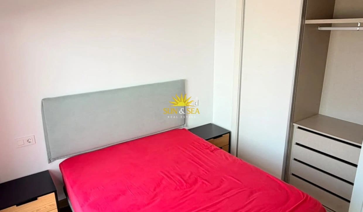 Apartamento de 2 habitaciones en Finestrat en alquiler con piscina garaje - 1.600 € (Ref: 10172330)