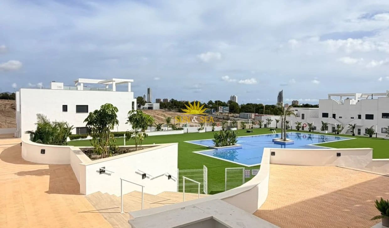 Apartamento de 2 habitaciones en Finestrat en alquiler con piscina garaje - 1.600 € (Ref: 10172330)