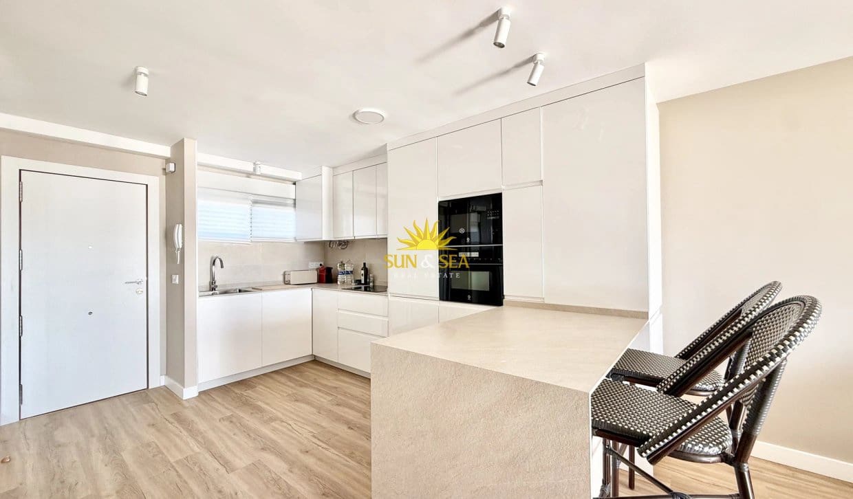 2 soverom Leilighet til leie i Cabo de las Huertas med svømmebasseng garasje - € 1 290 (Ref: 10172331)