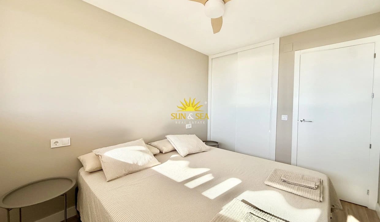 2 soverom Leilighet til leie i Cabo de las Huertas med svømmebasseng garasje - € 1 290 (Ref: 10172331)