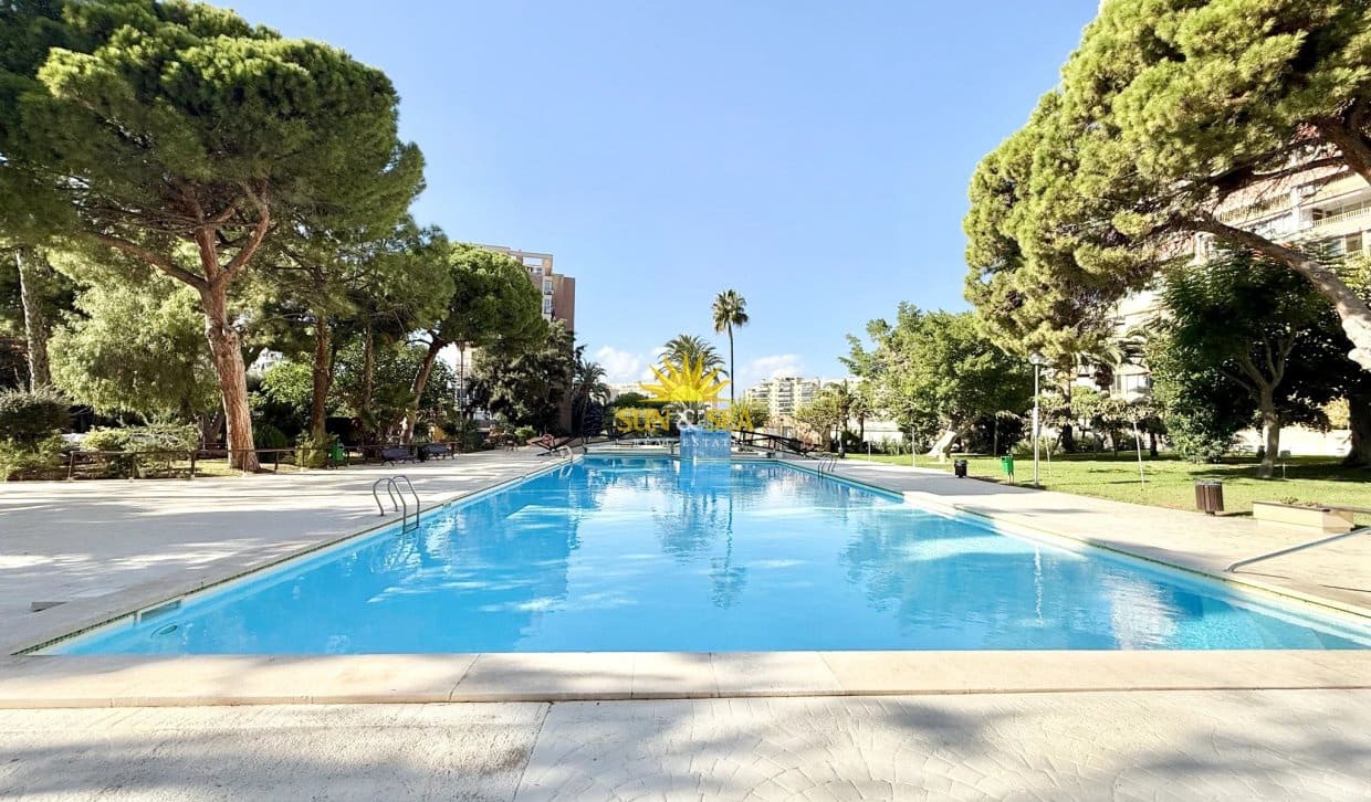 2 soverom Leilighet til leie i Cabo de las Huertas med svømmebasseng garasje - € 1 290 (Ref: 10172331)