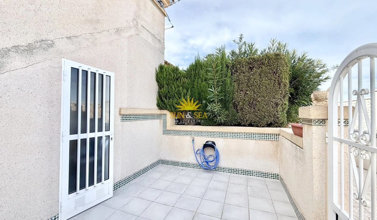 2 camera da letto Casa da affittare in La Mata con piscina - 850 € (Rif: 10172859)