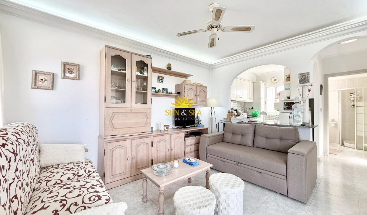 2 camera da letto Casa da affittare in La Mata con piscina - 850 € (Rif: 10172859)