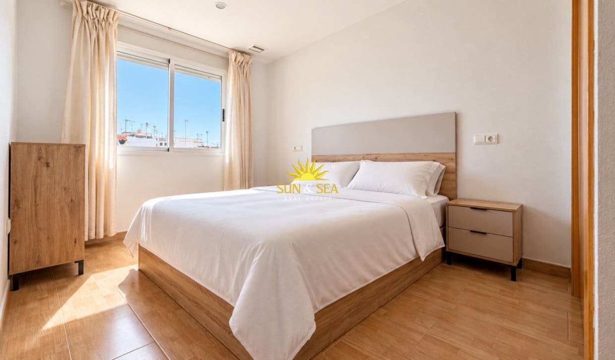 Apartamento de 2 habitaciones en Formentera del Segura en alquiler con piscina - 700 € (Ref: 10175492)