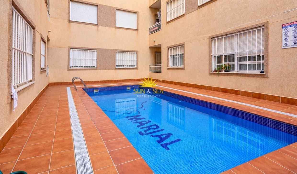 Apartamento de 2 habitaciones en Formentera del Segura en alquiler con piscina - 700 € (Ref: 10175492)