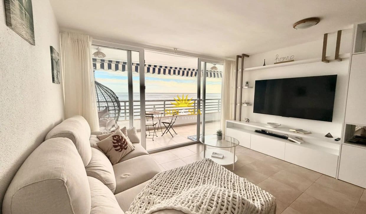   3 soveværelse   ferieLejlighed i Alicante by   med   garage  - € 1.600 (Ref: 10175493)