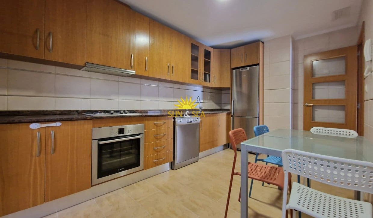 3 slaapkamer Appartement te huur in Orihuela met garage - € 1.000 (Ref: 10175647)