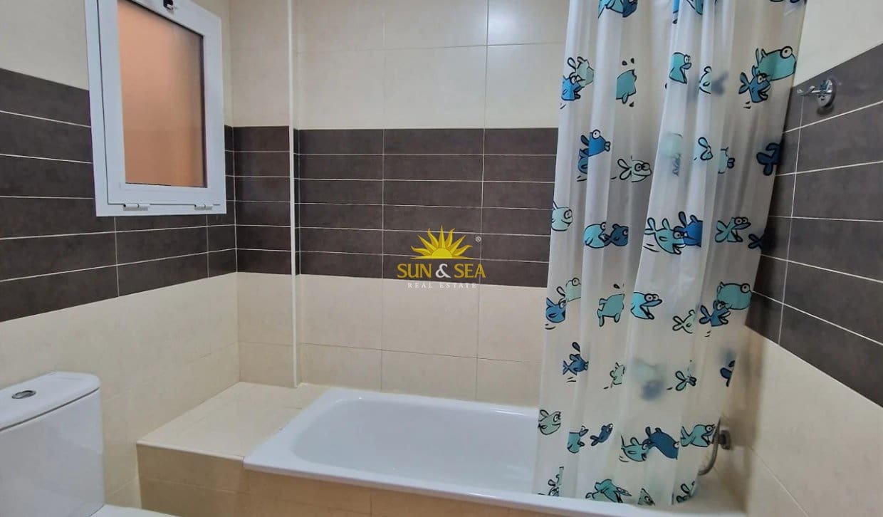 3 slaapkamer Appartement te huur in Orihuela met garage - € 1.000 (Ref: 10175647)