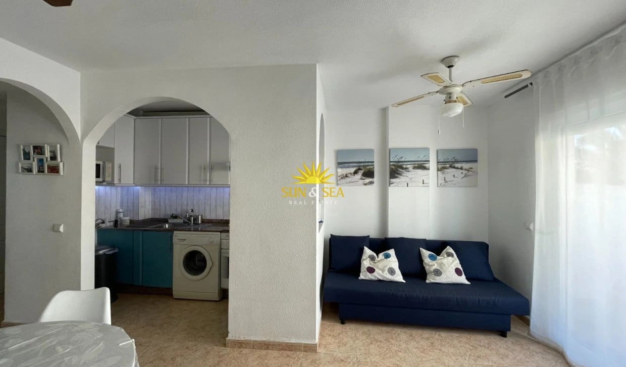 1 makuuhuone Huoneisto vuokrattavana paikassa La Manga del Mar Menor mukana uima-altaan 
autotalli - 675 € (Ref: 10175648)