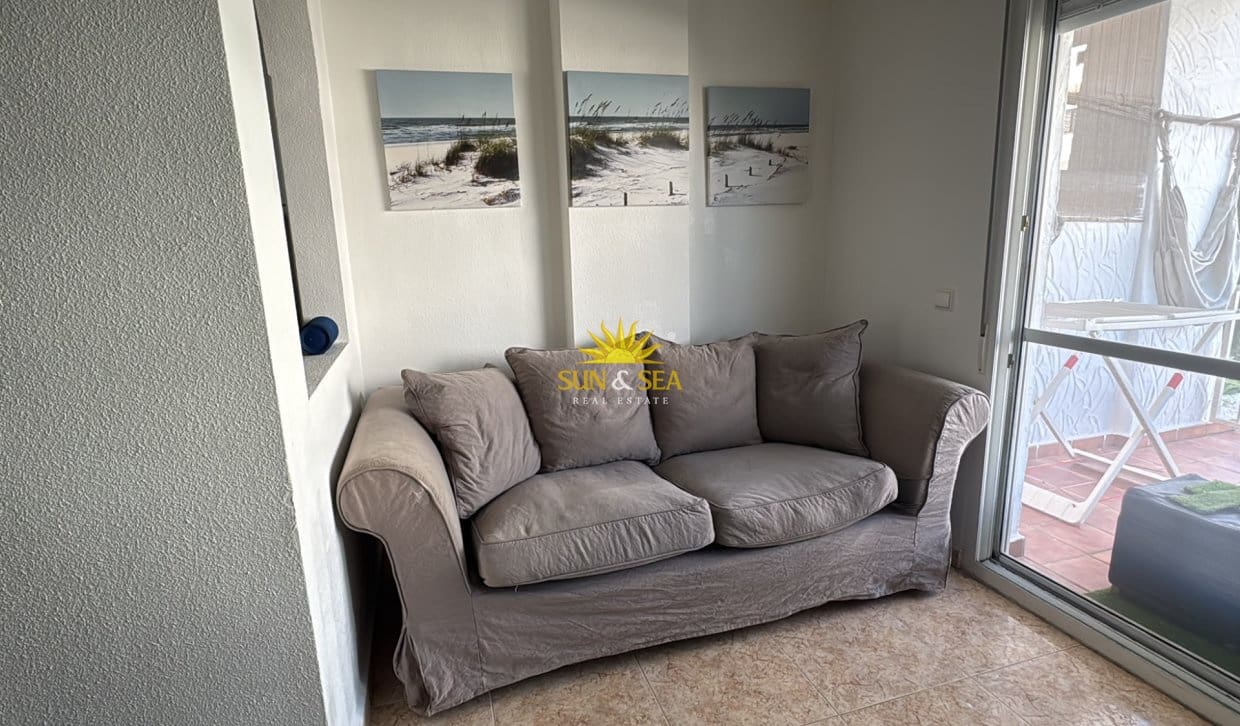 1 makuuhuone Huoneisto vuokrattavana paikassa La Manga del Mar Menor mukana uima-altaan 
autotalli - 675 € (Ref: 10175648)