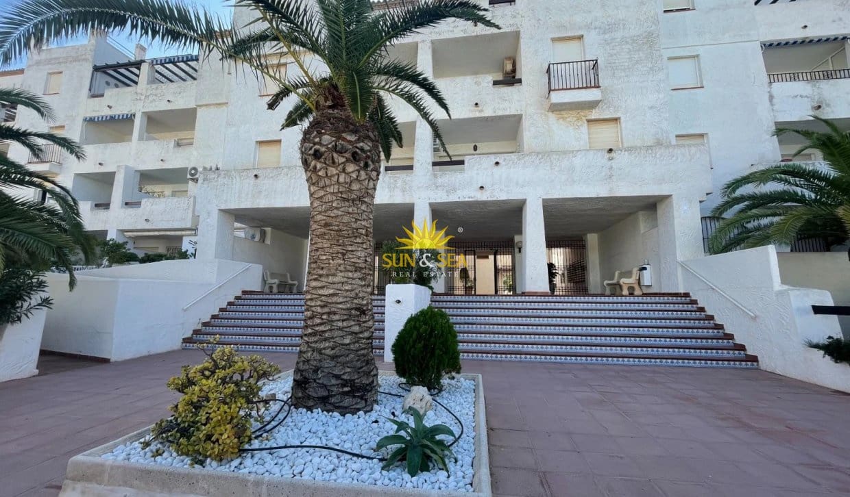 1 makuuhuone Huoneisto vuokrattavana paikassa La Manga del Mar Menor mukana uima-altaan 
autotalli - 675 € (Ref: 10175648)