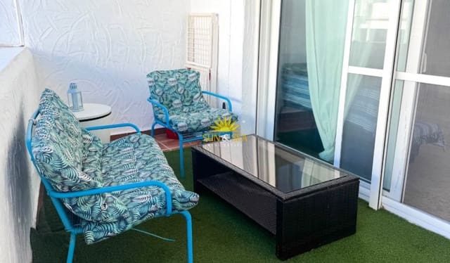 1 sovrum Lägenhet att hyra i La Manga del Mar Menor med pool garage - 675 € (Ref: 10175648)