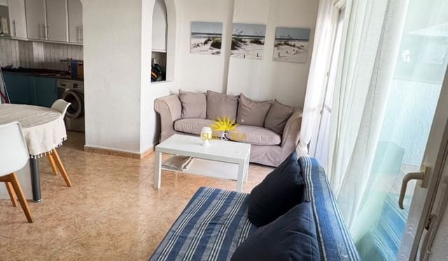 1 sovrum Lägenhet att hyra i La Manga del Mar Menor med pool garage - 675 € (Ref: 10175648)