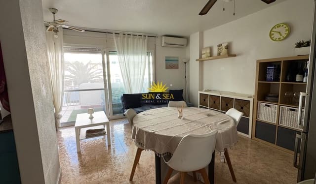 1 sovrum Lägenhet att hyra i La Manga del Mar Menor med pool garage - 675 € (Ref: 10175648)