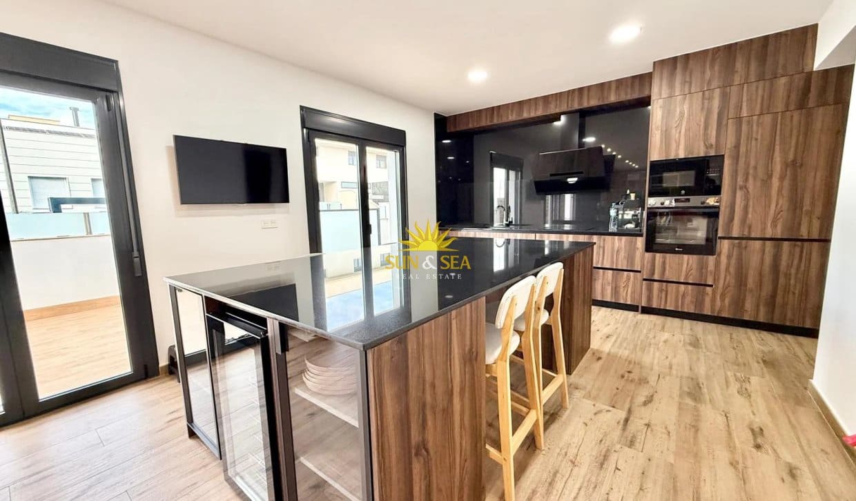 4 sypialnia Willa na sprzedaż w Pilar de la Horadada z basenem garażem - 650 000 € (Ref: 10175761)