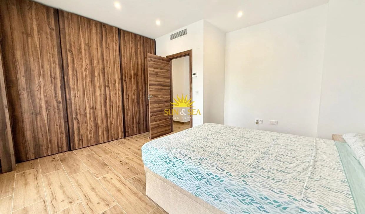4 sypialnia Willa na sprzedaż w Pilar de la Horadada z basenem garażem - 650 000 € (Ref: 10175761)