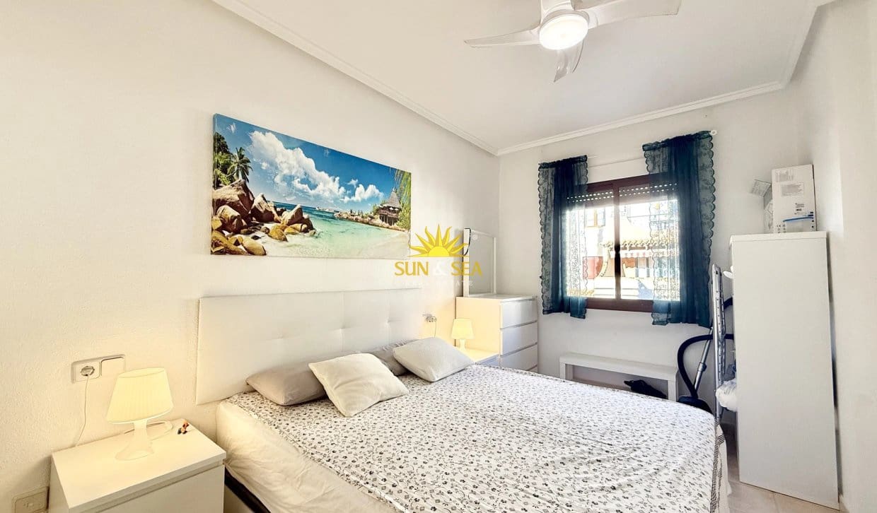 2 bedroom Apartment for holiday rental in La Mata with pool - € 1,000 (Ref: 10175762)