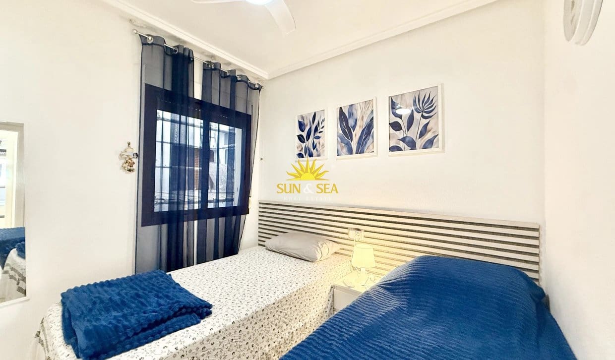 2 bedroom Apartment for holiday rental in La Mata with pool - € 1,000 (Ref: 10175762)