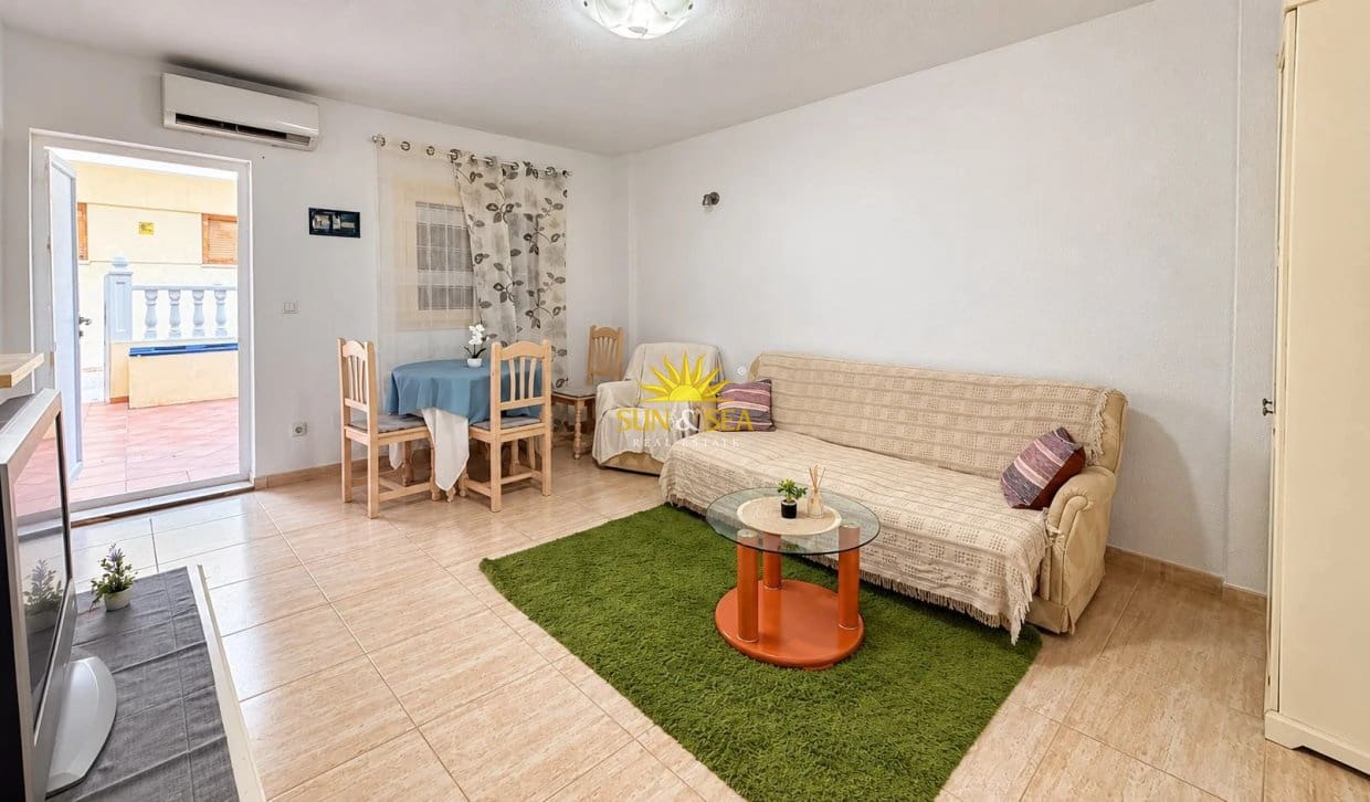 2 slaapkamer Appartement te koop in Orihuela Costa met garage - € 165.000 (Ref: 10177681)