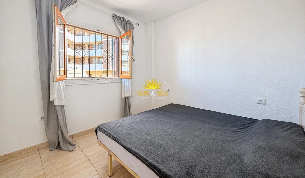 2 slaapkamer Appartement te koop in Orihuela Costa met garage - € 165.000 (Ref: 10177681)