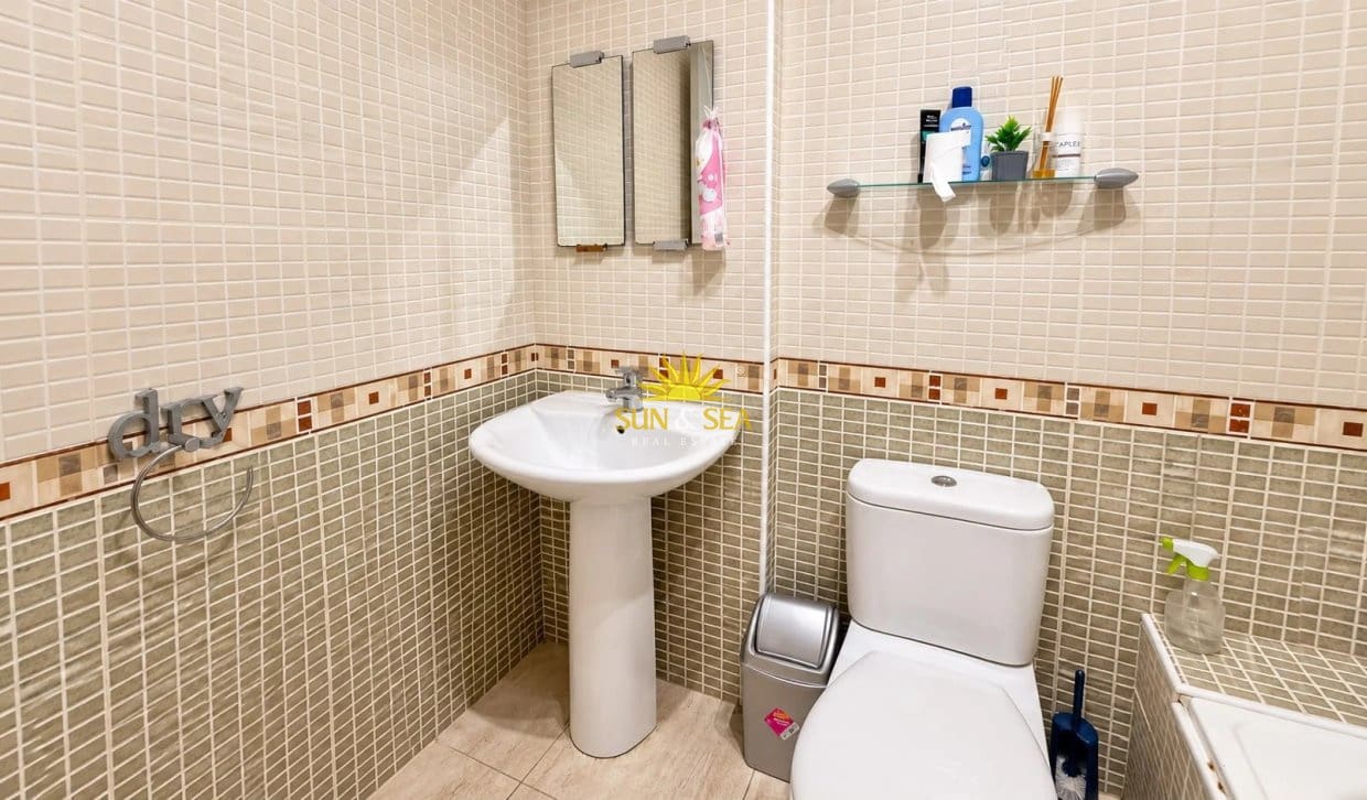 2 slaapkamer Appartement te koop in Orihuela Costa met garage - € 165.000 (Ref: 10177681)