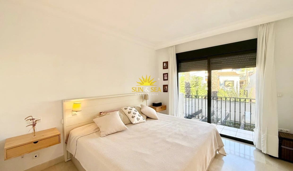 2 bedroom Townhouse for rent in San Javier with pool garage - € 1,200 (Ref: 10179396)