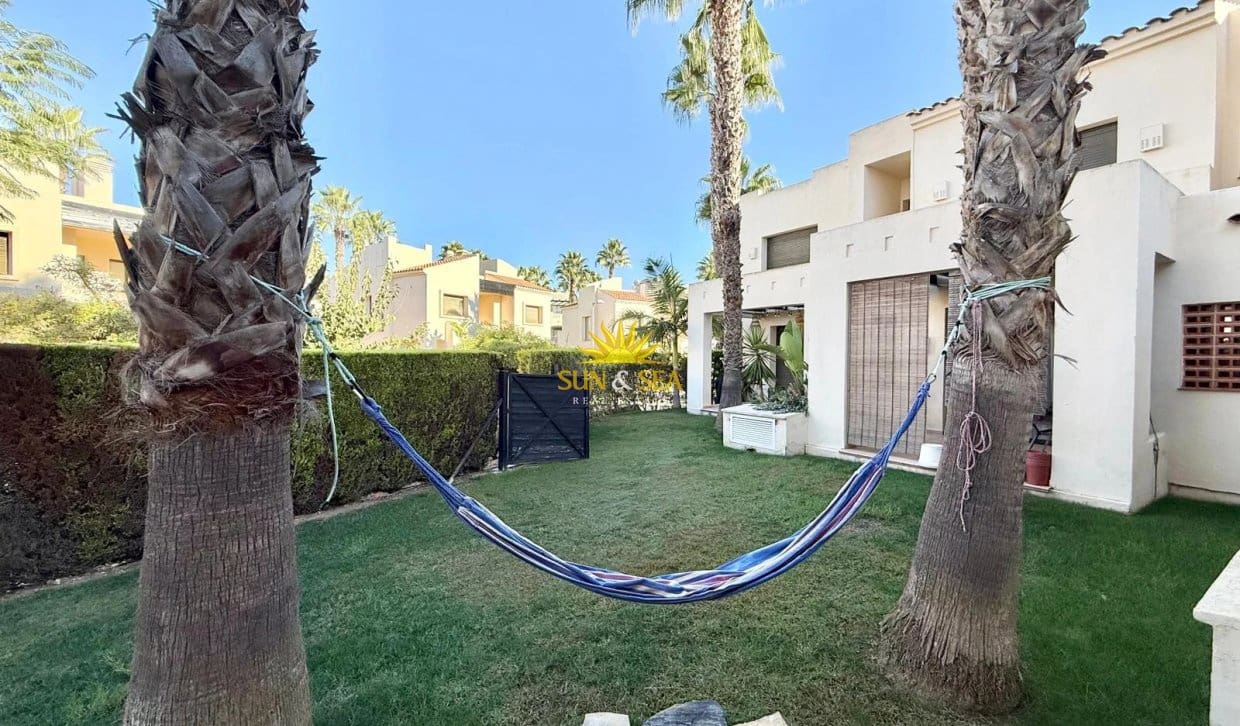2 bedroom Townhouse for rent in San Javier with pool garage - € 1,200 (Ref: 10179396)
