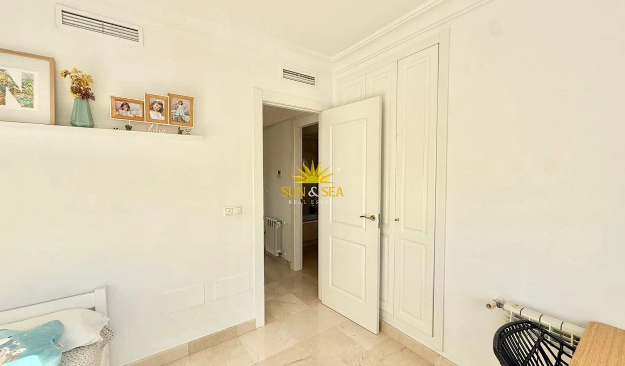 2 bedroom Townhouse for rent in San Javier with pool garage - € 1,200 (Ref: 10179396)