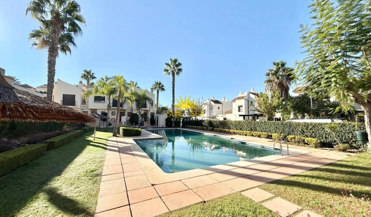 2 bedroom Townhouse for rent in San Javier with pool garage - € 1,200 (Ref: 10179396)