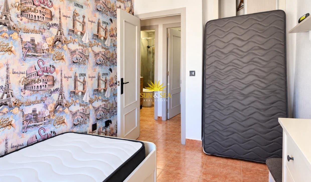 3 soveværelse Lejlighed til salg i Torrevieja - € 165.000 (Ref: 10179502)