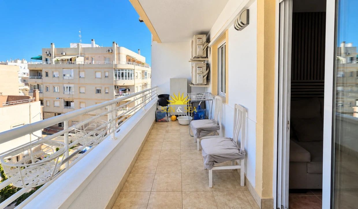 3 soveværelse Lejlighed til salg i Torrevieja - € 165.000 (Ref: 10179502)